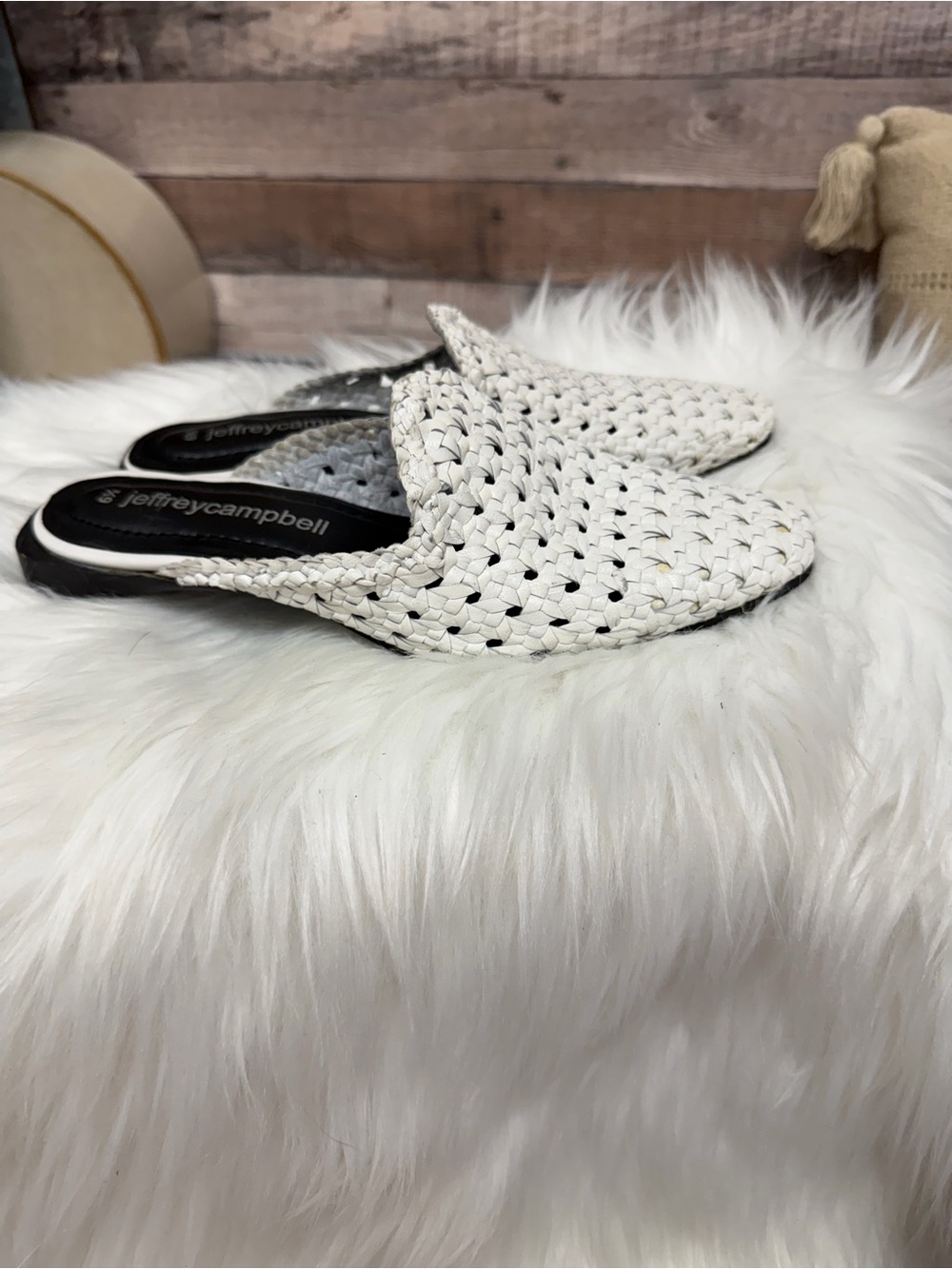 Jeffrey Campbell White Woven Slip-On Mules 6 1/2 - Picture 2 of 5